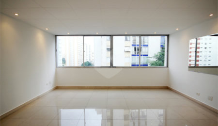 Apartamento à venda com 2 quartos, sendo 1 suíte,  em Santa Cecília, São Paulo, SP