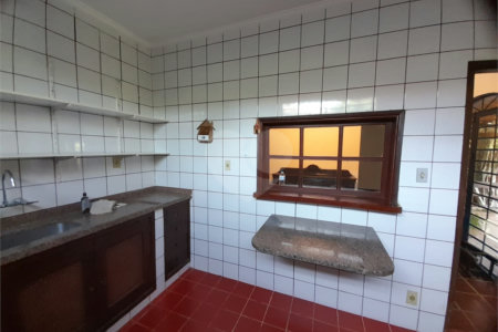 Casa à Venda no Residencial Samambaia – 200 m² de Área Construída