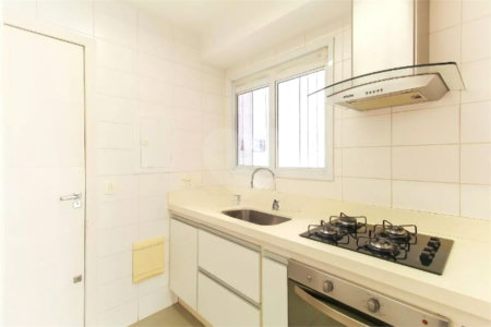 Apartamento disponível para venda | Área Útil : 115m | Área Total 115m | 3 dormitórios | 1 suíte | 4 banheiros | 2 vagas.