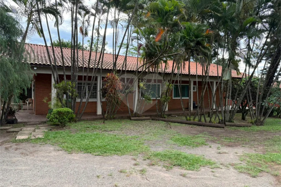 Chácara no Unileste, com espaço para eventos e cozinha industrial, na modalidade porteira fechada,