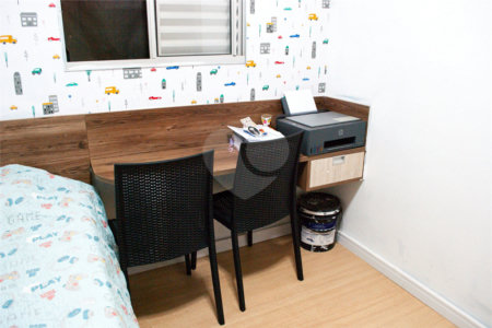 Apartamento à venda com 2 dormitórios no Monte Logan, São Carlos