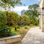 Duplex à venda com 3 quartos, sendo 3 suítes, em Vila Suzana 287m²