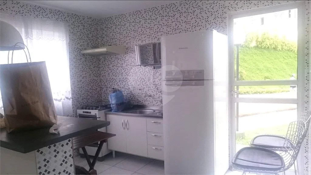 Apartamento à Venda no Jaraguá, São Paulo.
