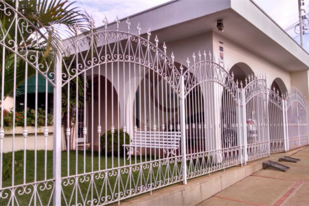 Imóvel para venda ou locação na região Central .