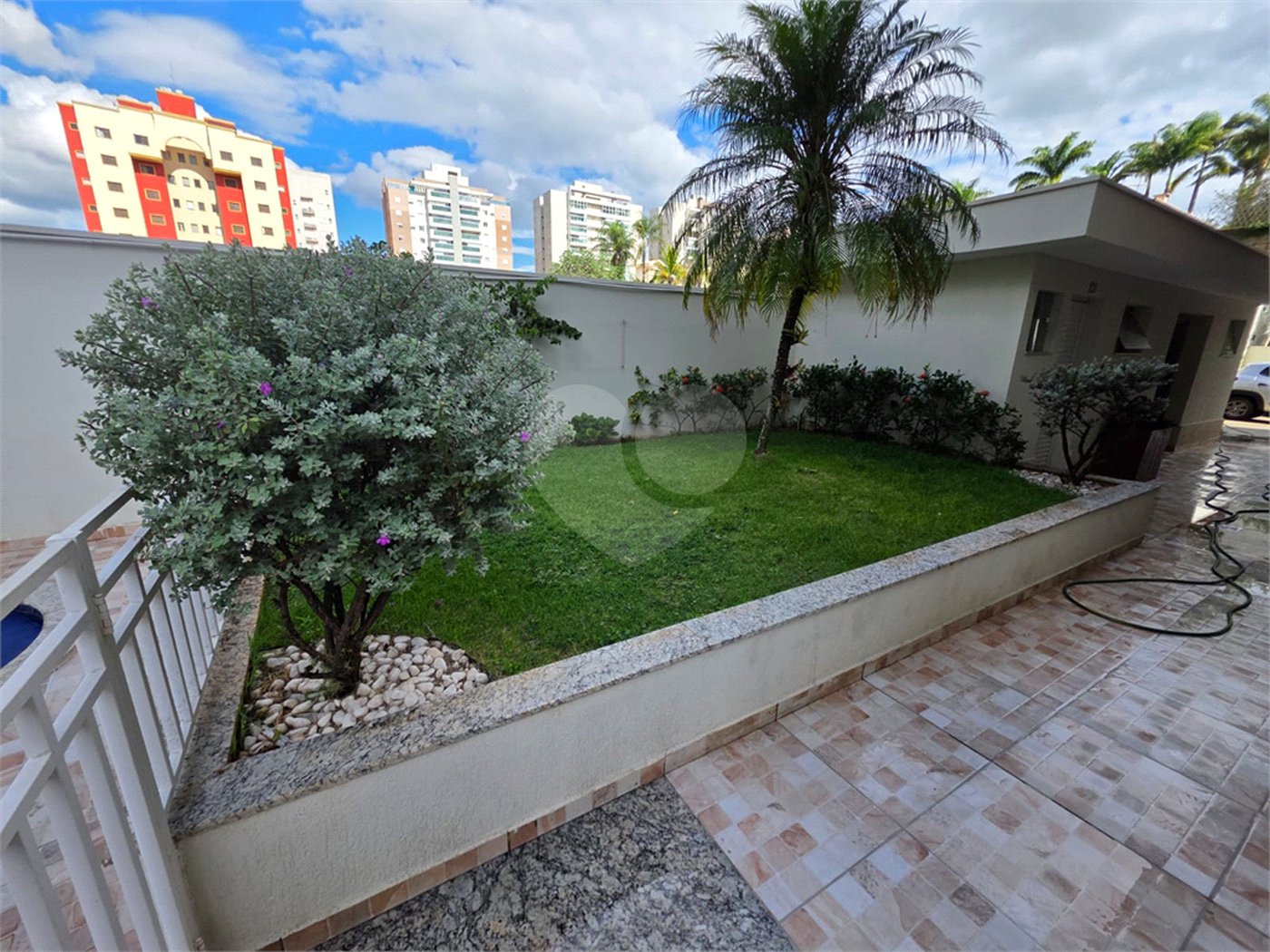 Apartamento 3 quartos i suíte e varanda Residencial Beatrice SPE