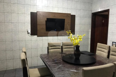 Casa térrea para venda.