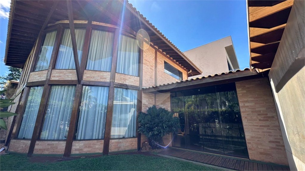 Casa para venda no Condomínio Vivenda do Broa.