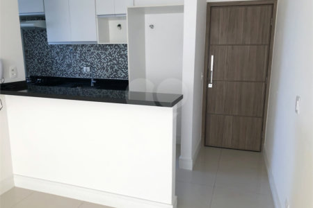 Lindo Apartamento com Varanda integrada