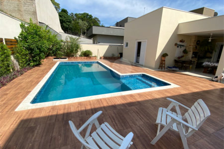 Linda casa Condomínio Santa Isabel I