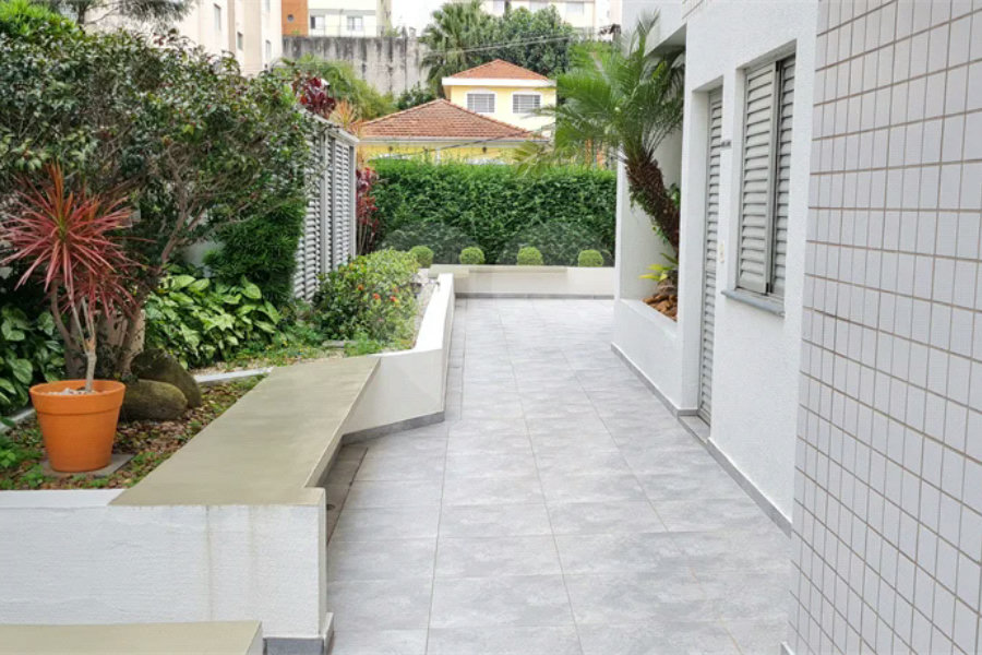 Apartamento 2 quartos (1suíte) 1 vaga na rua Piracema próximo a Saint Tropez