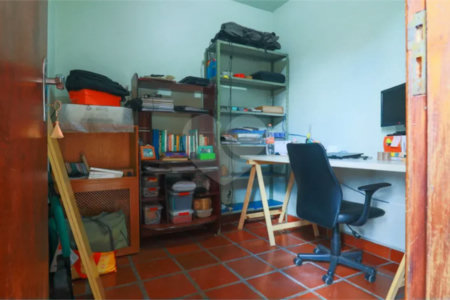 Casa com 210m² , 3 dormitórios , sendo 1 suíte , 2 vagas , à venda no Jabaquara.