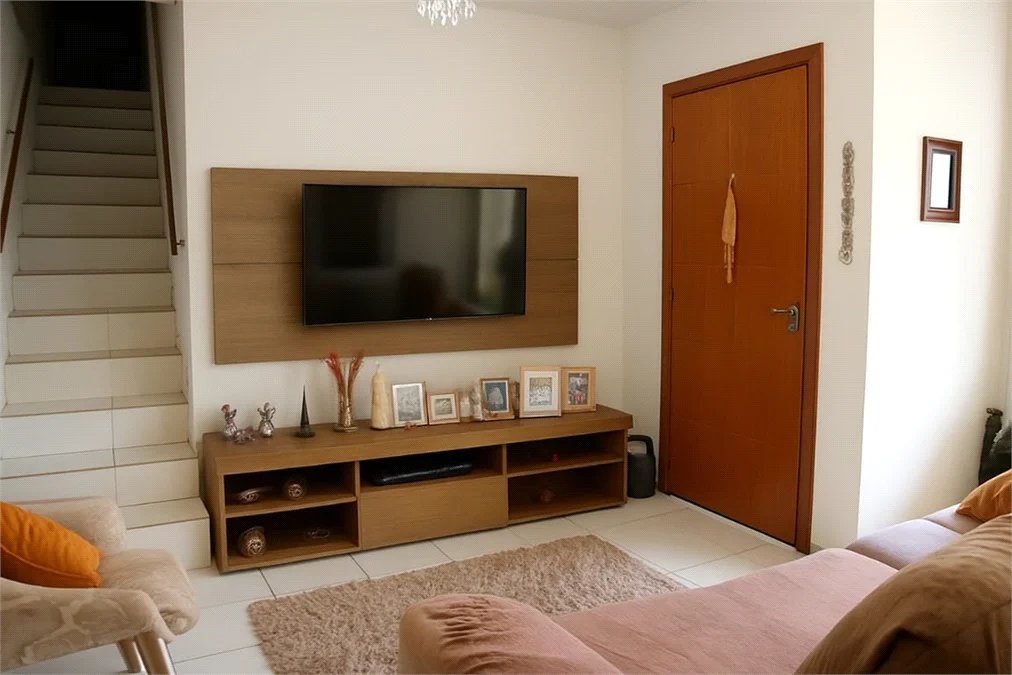 Casa à venda com 3 quartos, sendo 2 suítes, em Vila Yara, Osasco, SP