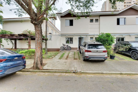 Casa à venda com 3 quartos, sendo 1 suíte, no condomínio Terrara Townhouses, São Paulo - SP