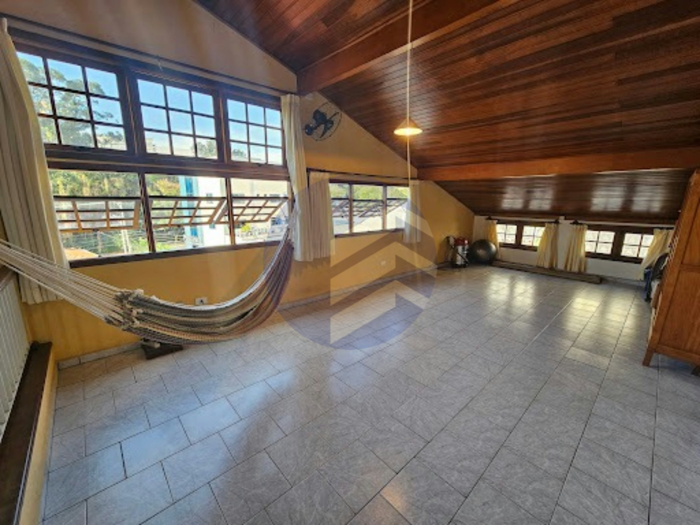 CASA À VENDA NO BUTANTÃ | 203 m² | 3 DORMITÓRIOS | 2 VAGAS