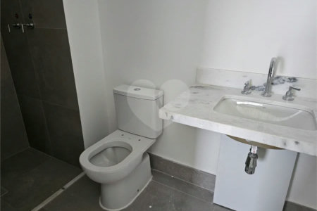 Casa Ibirapuera Apartments da Cyrela, a poucos minutos do Parque Ibirapuera, na Vila Clementino, com fácil acesso a Av. 23 de Maio e ao Shopping Santa Cruz. Apartamento de 2 dorms,, 1 suíte, 1 vaga de garagem.. Um condomínio com área de lazer tipo clube.