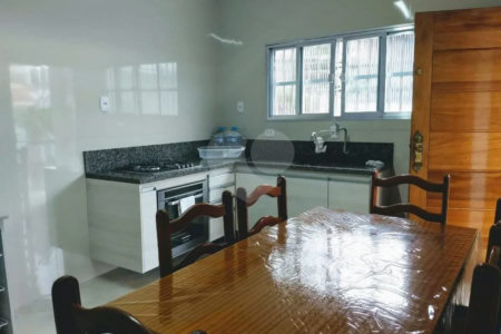 CASA TÉRREA À VENDA NA MOOCA - COM PORTEIRA FECHADA.
