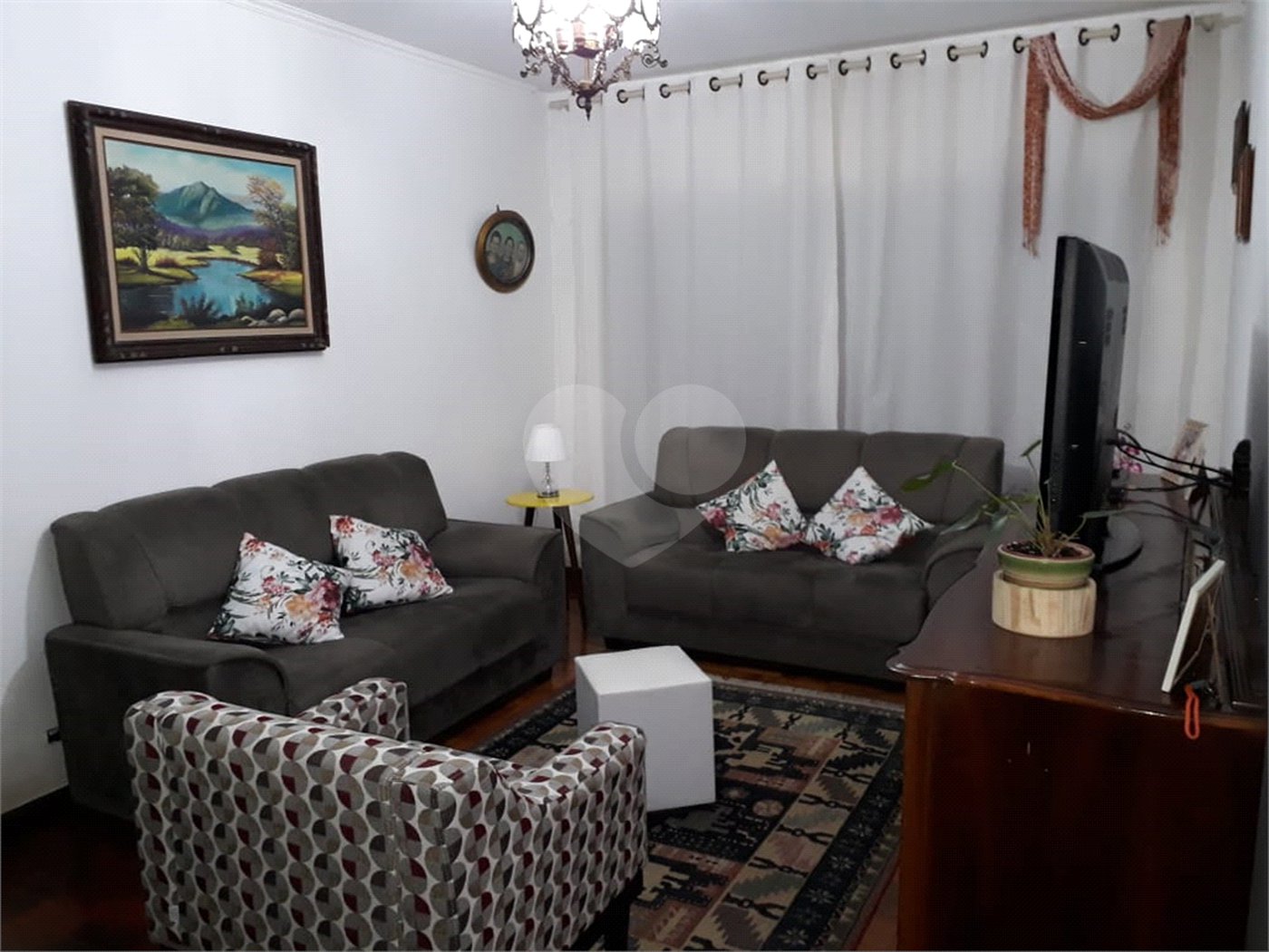 Casa à venda com 3 quartos, sendo 1 suíte, em Interlagos, São Paulo, SP