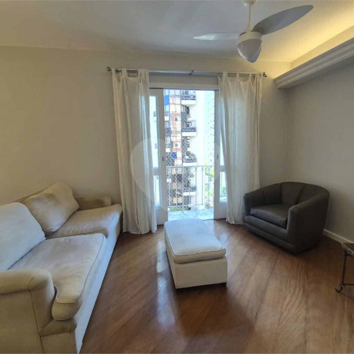 Apartamento Mobiliado, e Aconchegante, Bem Localizado