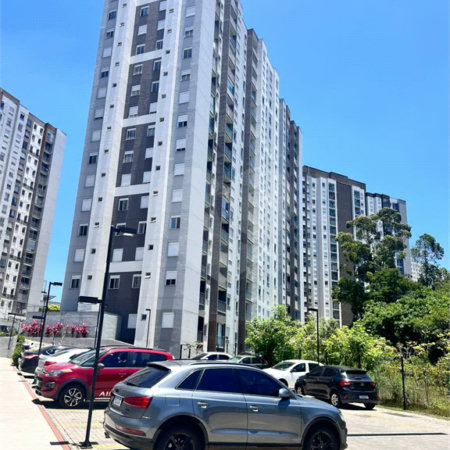 Apartamento com 2 dormitórios , à venda em Itaquera.