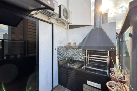 Cobertura duplex com 90 m², perfeita para quem busca conforto, privacidade e uma excelente localização.