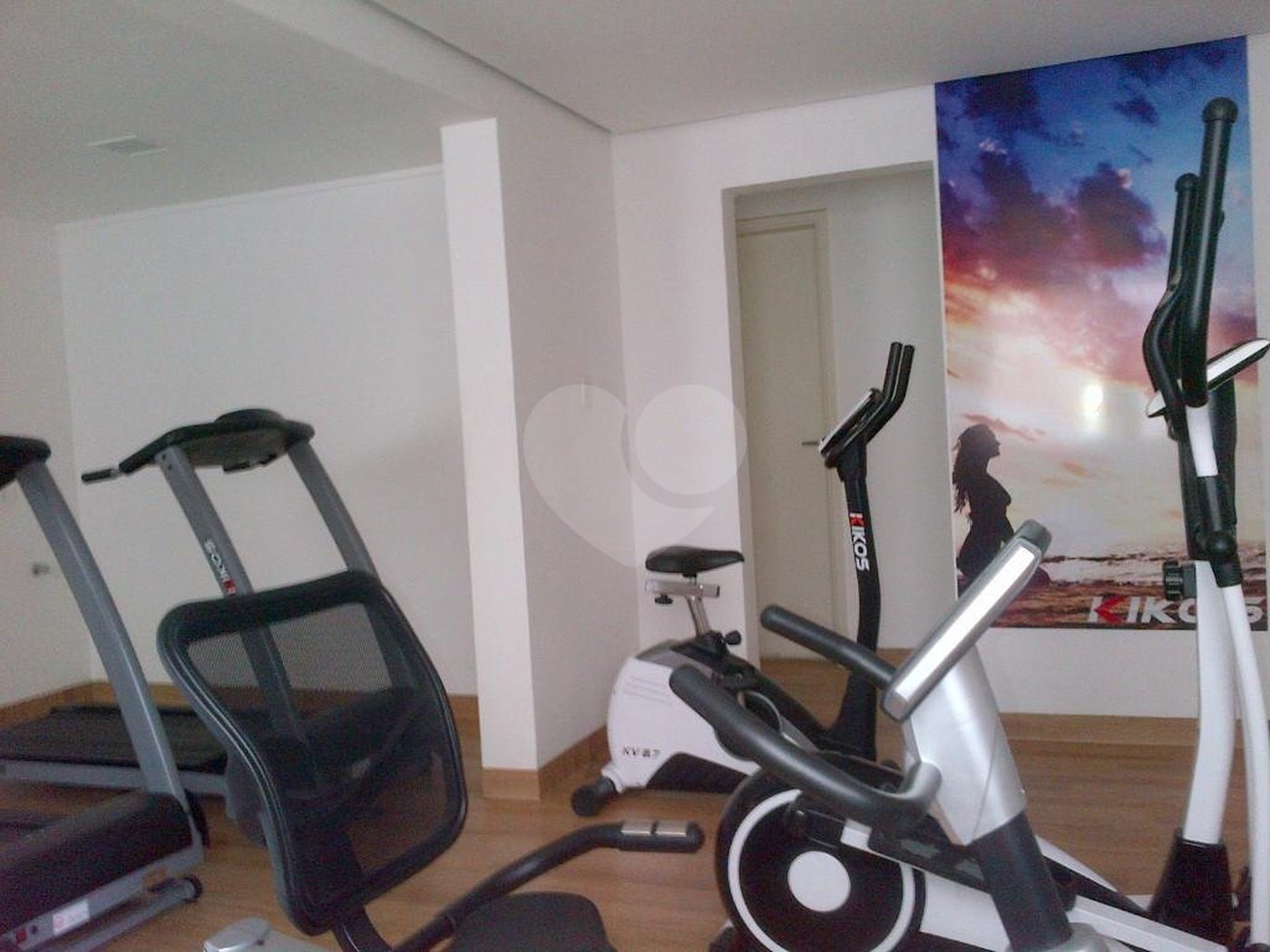 Moema - Apartamento 2 dormitórios c/suíte e Ar condicionado mobiliado !!!