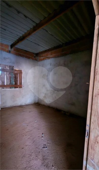 Casa à venda com 3 quartos, sendo 2 suítes, em Jardim Nova Ponta Porã, Ponta Porã - MS