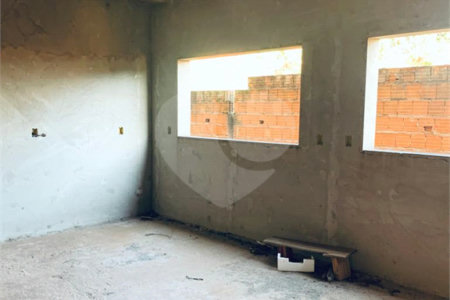 Imóvel em construção bem localizado