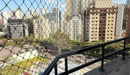 Apartamento à venda com 3 quartos, sendo 1 suíte,  em Vila Andrade, São Paulo, SP
