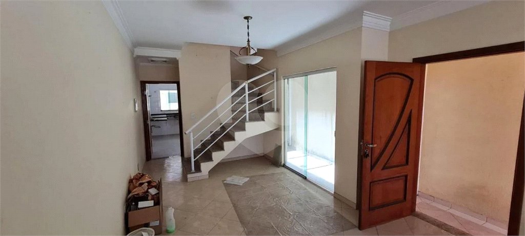 Excelente Sobrado à venda no Ipiranga c/ 220m2 - 4 Suítes/2 Vagas - 600 m. metrô Sacomã