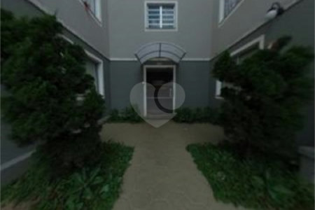 Apartamento no Condomínio Monte Nevada.