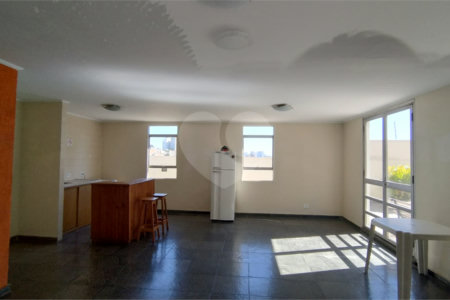 Apartamento à venda na Saúde, com 1 quarto e 1 vaga