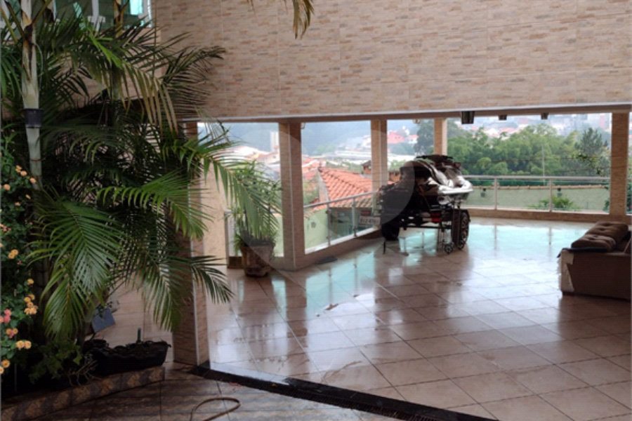 Excelente Sobrado na Cidade Lider - Casa - vendo