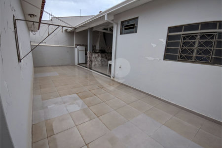 Casa com 3 dormitórios no Jardim Nova Santa Paula