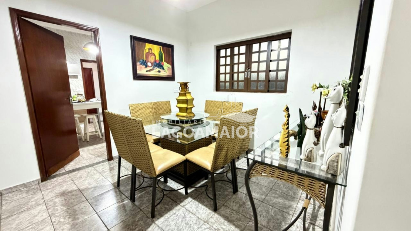Casa à venda com 3 quartos, sendo 1 suíte, em Jardim Cangalha, Três Lagoas - MS