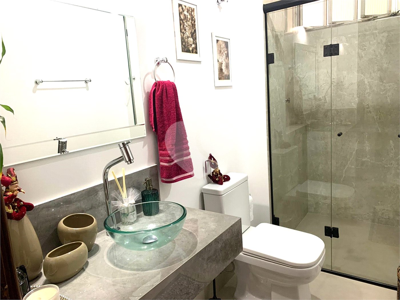 Apartamento Clássico à Venda em Higienópolis com 154m², 3 Dormitórios e 1 Suíte