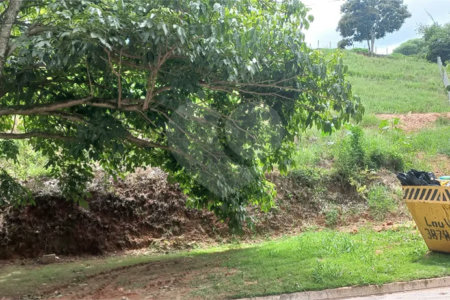 Terreno à venda no condomínio Jardim Primavera, Louveira - SP