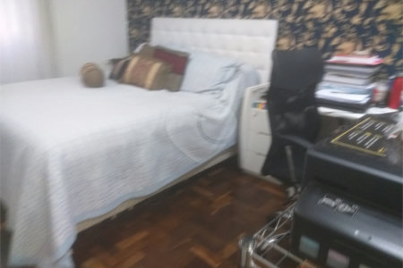 Apartamento de 3 quartos, 1 suíte, à venda no Paraíso. Impecável!