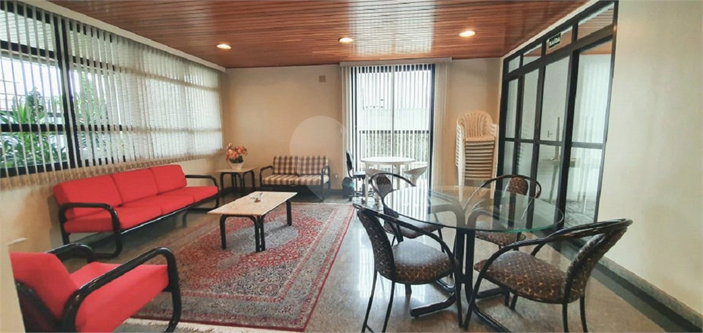 Apartamento à venda no Planalto Paulista de 147m² com 3 suítes e 3 vagas.