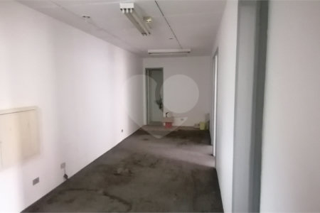 Sala comercial à venda em Higienópolis com 170 m2