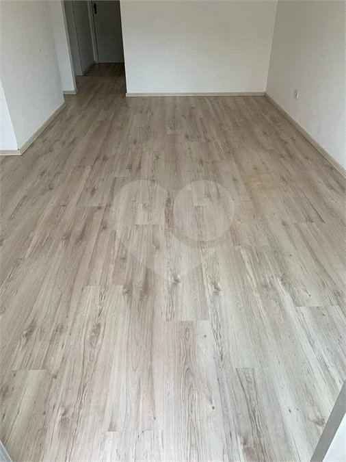 Apartamento com 68m², 2 dormitórios, sendo 1 suíte, 1 vaga, à venda na Vila Matilde.