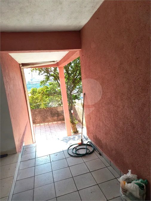 Casa com 183m², 3 dormitórios, 2 vagas, à venda em Santo André