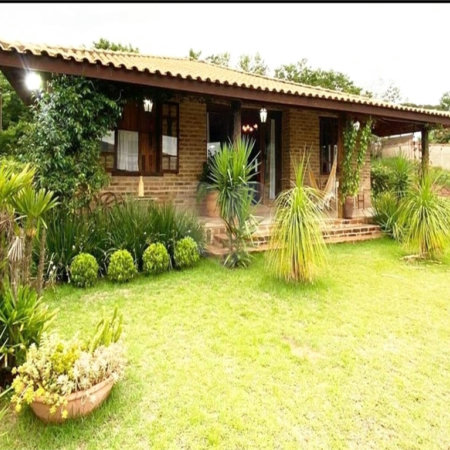 Casa de Campo em condomínio Analândia