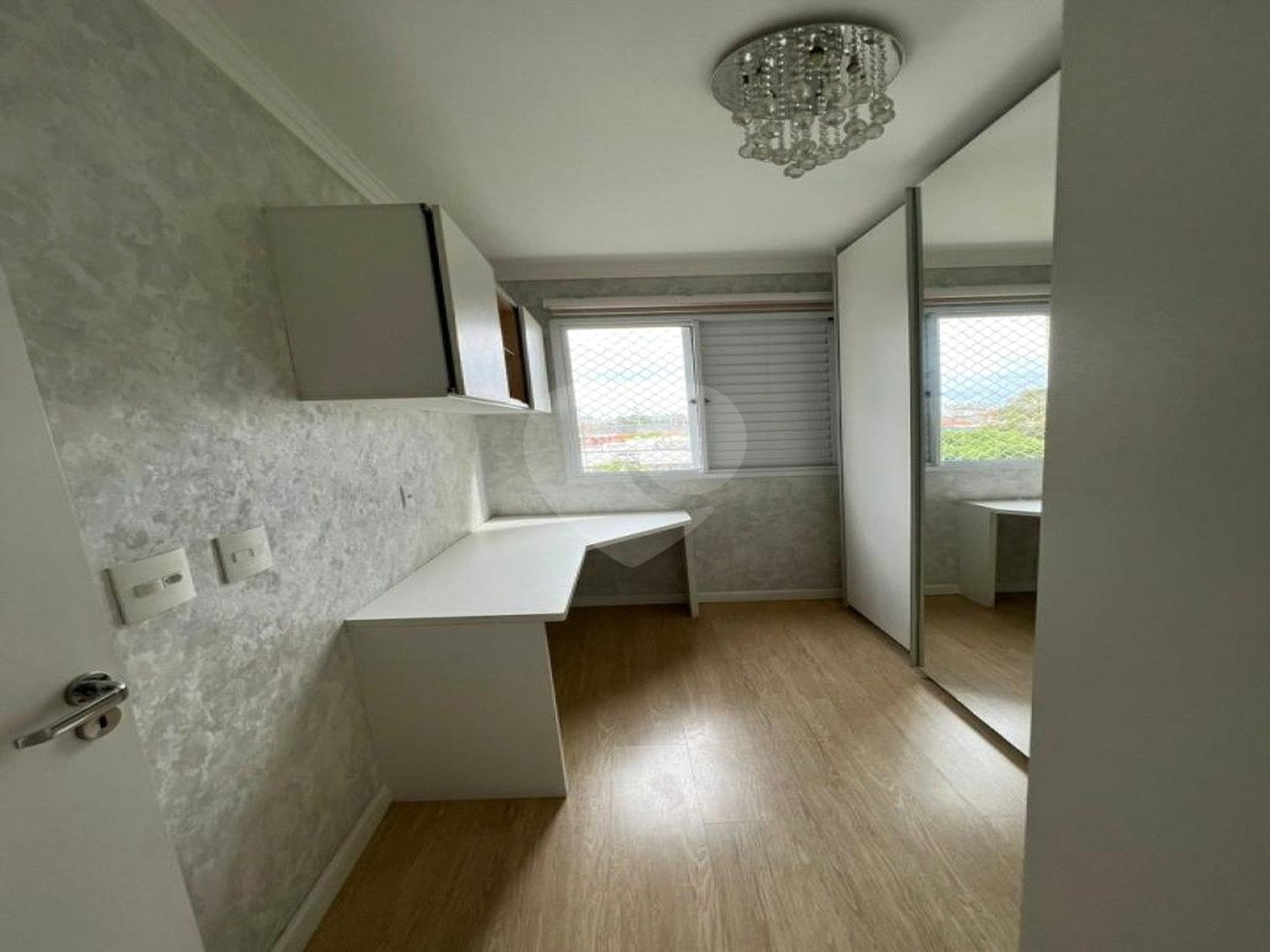 Apartamento à venda com 3 quartos, sendo 1 suíte,  em Vila Guilherme, São Paulo, SP