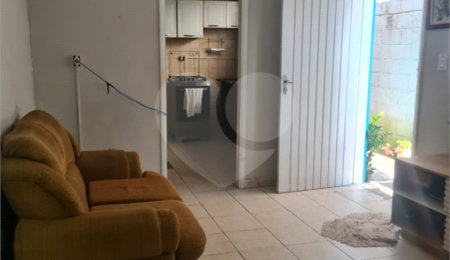 Casa à venda com 2 quartos em Parque Laguna, Taboão da Serra, SP