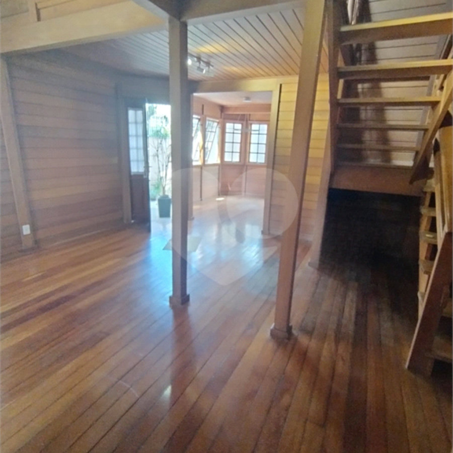 Casa a Venda no Condomínio Bosque de Grevílea em Vinhedo/SP