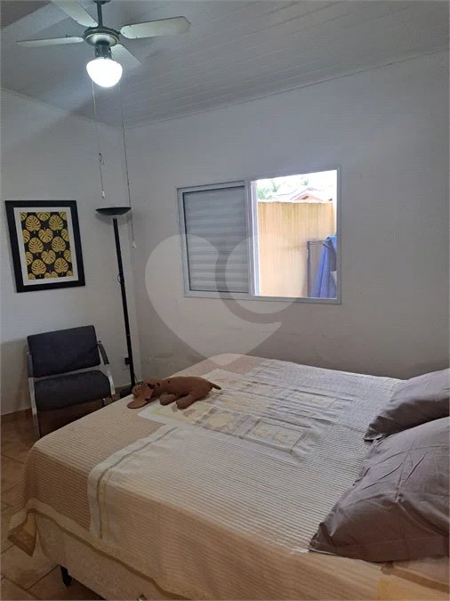 Casa Ampla com 5 Dormitórios, Piscina e Lazer Completo em Terreno de 1.260 m²