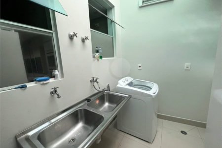 Sobrado à venda com 3 suítes em Vila Oratório, São Paulo, SP