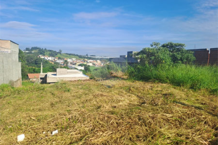 Terreno de 274 metros - Próximo ao Centro de Louveira