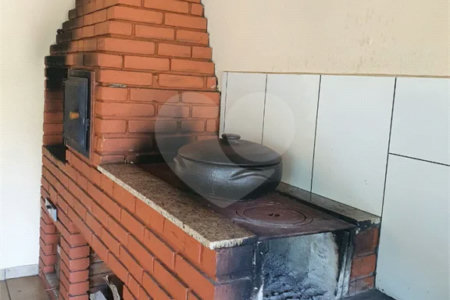 Sobrado 4 dormitórios, 2 suítes no Santa Felícia.
