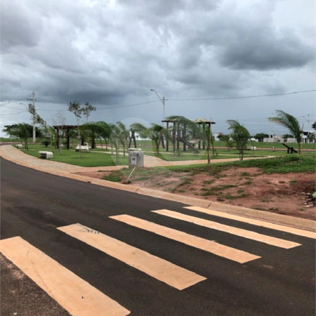 Terreno no Condomínio Residencial Vila Madalena.